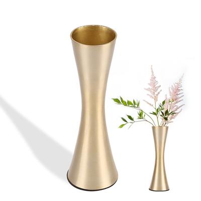 Nordic Metal Vase Gold Thin Flower Vases Arrangement Flower Container for Wedding Table Centerpiece Decoration