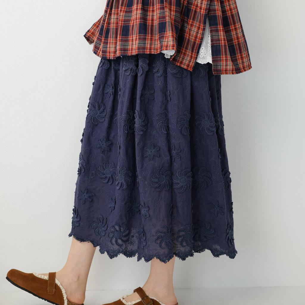 Saia Midi Bordada com Flores 3D Estilo Mori Girl com Forro – Casual & Versátil