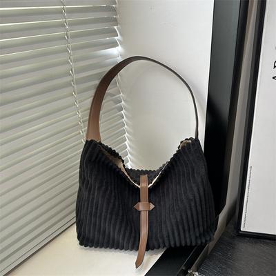 Einseitige Umhängetasche, Modisch und hochwertig, Pendler-Damenhandtasche mit großem Fassungsvermögen, Handliche Tragetasche