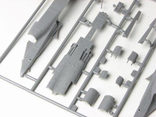 Platz 1/72 Japan Air Self-Defense Force F-1 Support Fighter Plastic Model Kit