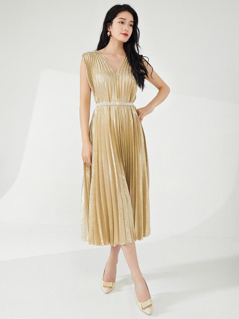 Miyake Skirt: Luxurious Textured Mid-Length Gold V-Neck Dress with Belly-Covering Loose Fit