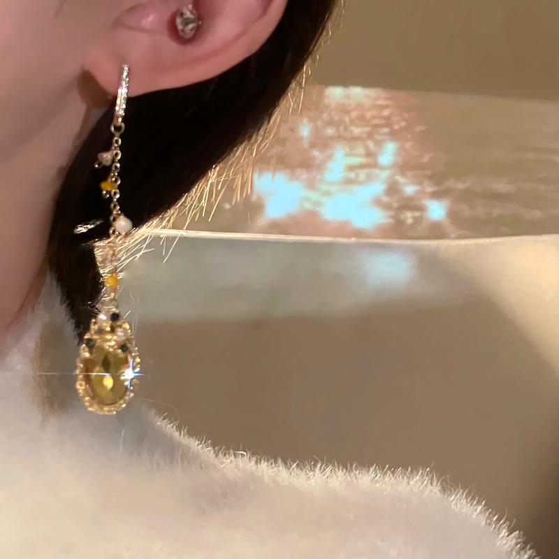 Diamond-encrusted Crystal Pearl Water Drop Fringed Earrings, Fashionable and Exquisite Earrings, Light Luxury and High-end New Earrings for Women