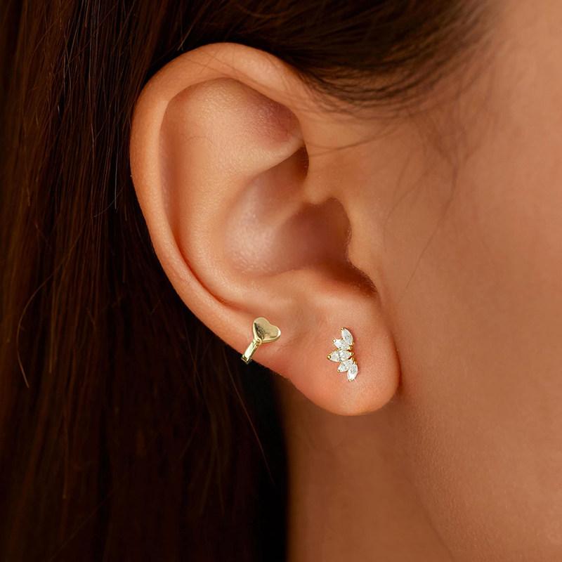 18K Gold Earrings Plain Gold Cartilage Hoop Fashion Versatile Light Luxury Love Ear Hook Body Piercing Jewelry