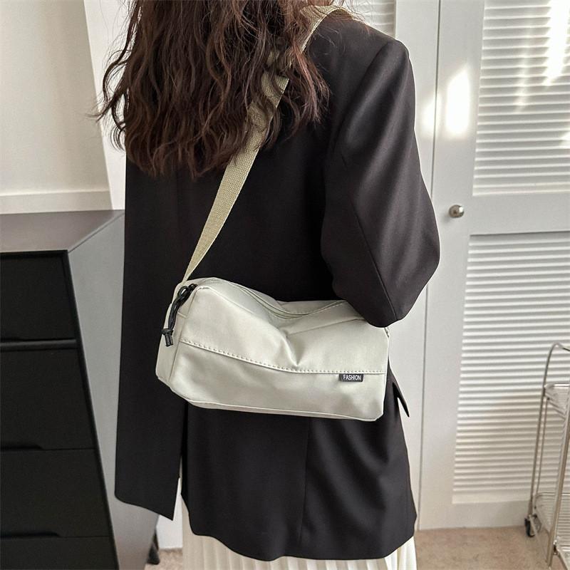 Trendy Oxford Fabric Vintage Shoulder Pillow Bag For Women Ideal For Fall Fashion