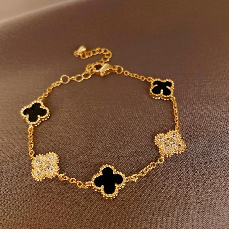 Zircon Round Geometric Flower Bracelet Vintage Style Bracelet Light Luxury High-End Hand Jewelry For Women