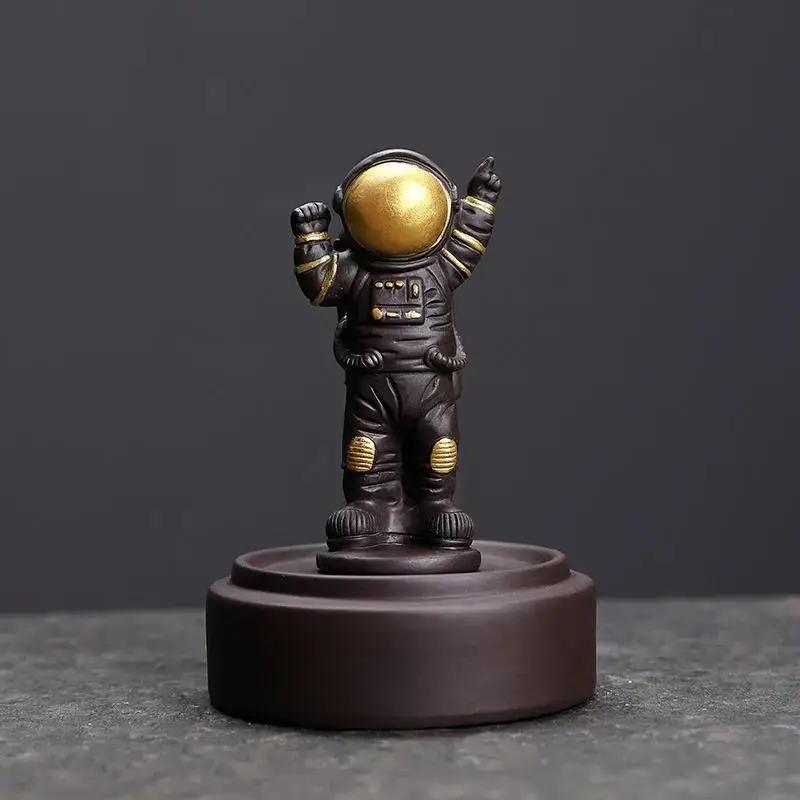 1pc,Astronaut Desktop Ornaments, Windproof Backflow Incense Burner, Incense Censer, Incense Base (Without Incense)