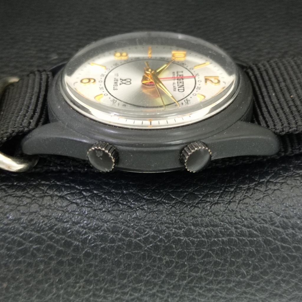 VINTAGE LEGEND MANUELL AUFZIEHBAR SCHWEIZER HERREN ÜBERHOLTE WEckerUHR a707541-1