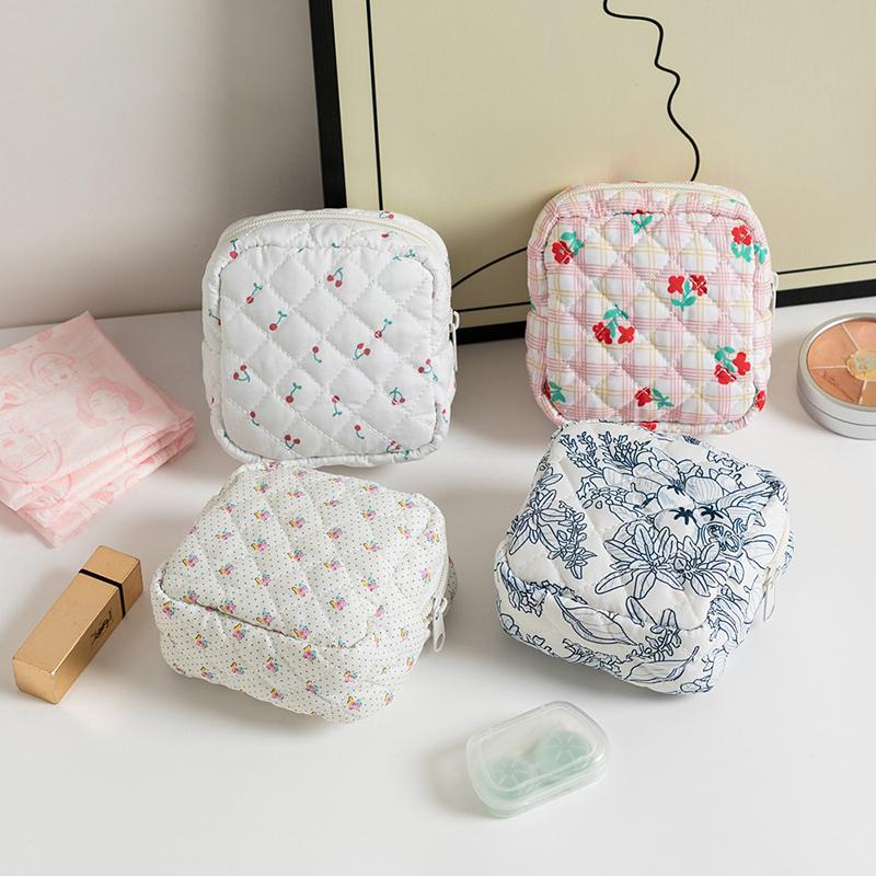 Sanitary Napkins Storage Bag Pouch Cute Toiletry Bag Portable Tampon Organizer Bag Cable Case Sanitary Pad Pouch