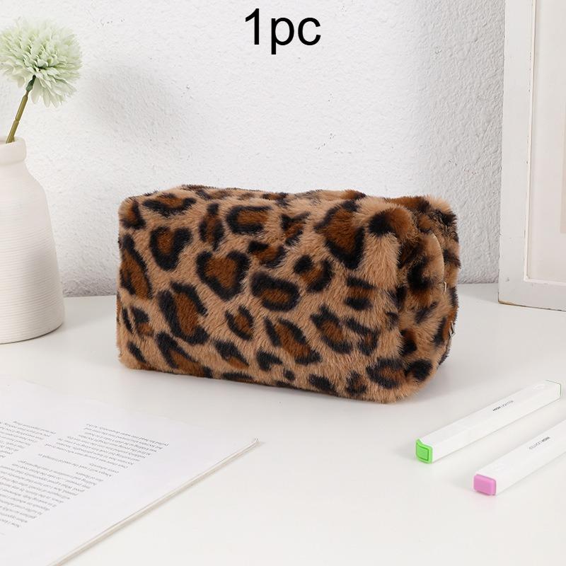 1pc Leopard Print Plush Makeup Bag Large-Capacity Cosmetic Bag Pen Case Unisex Travel Toiletry Organizer Bag