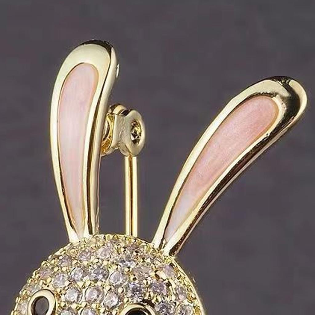 Cute Japanese Style Rabbit Brooch With Sparkling Crystal Accents Stylish Brooch Pin For Scarf Or Clothing Decoration