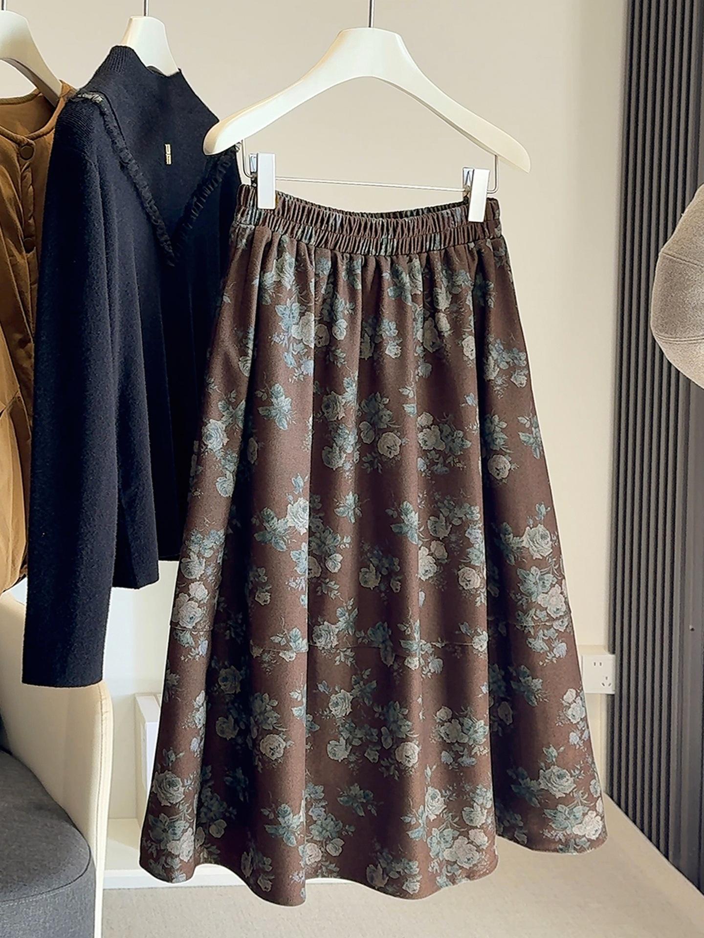 Autumn Winter Retro Floral Print High-Waist Midi Skirt - A-Line Loose Hem Skirt for Women One Size