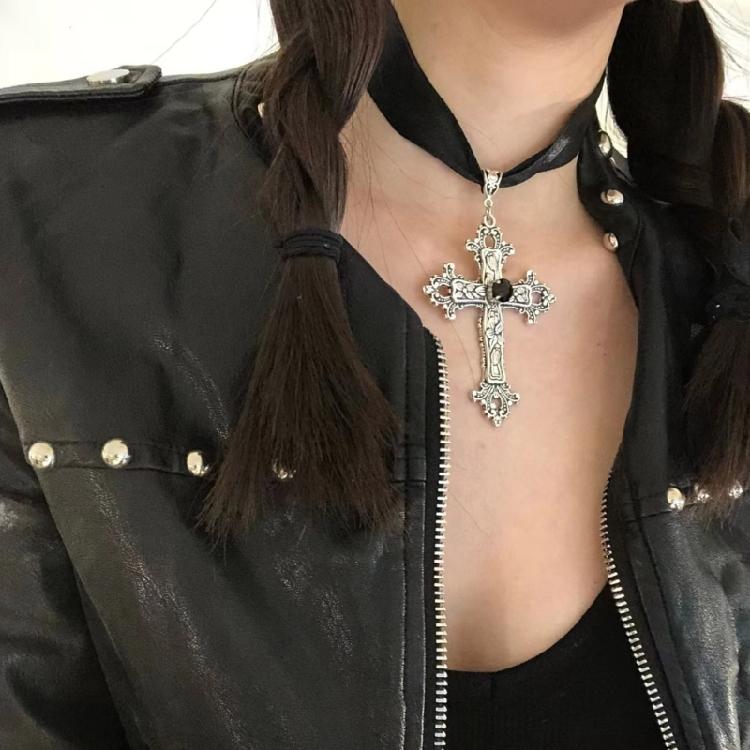 European and American Hip-hop Cross-shape Ribbon Necklace Punk Clavicle Chain