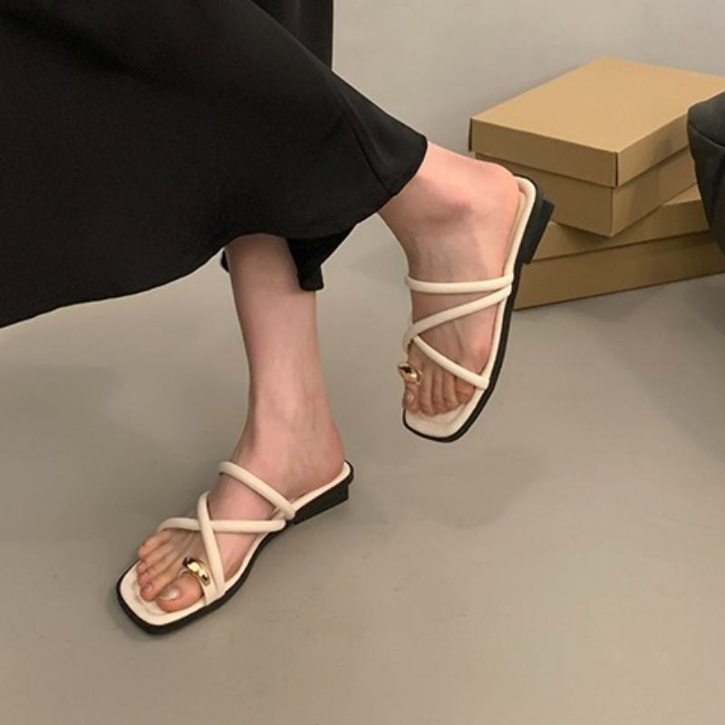 Fashion Fashion Women's Platform Sandals Summer 2024 Metal Decoration Cross Tied Square Toe Chunky Middle Heel Black Gold Silvery