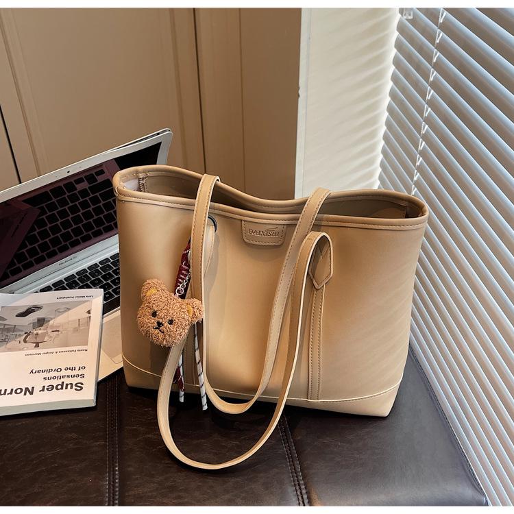 Women's Large Capacity Fashion Tote Bag - 2025 Korean Design, Versatile Casual Shoulder Bag for Daily Commuting