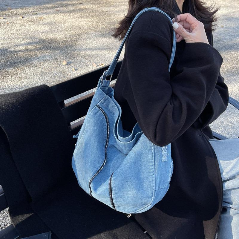 Versatile Denim Big Bag Women's New Fashion Messenger Bag Autumn and Winter Versatile Class Tote Bag
