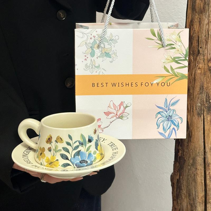 Retro light luxury daffodil coffee cup and saucer set original gift girls afternoon tea ceramic cup souvenir gift box