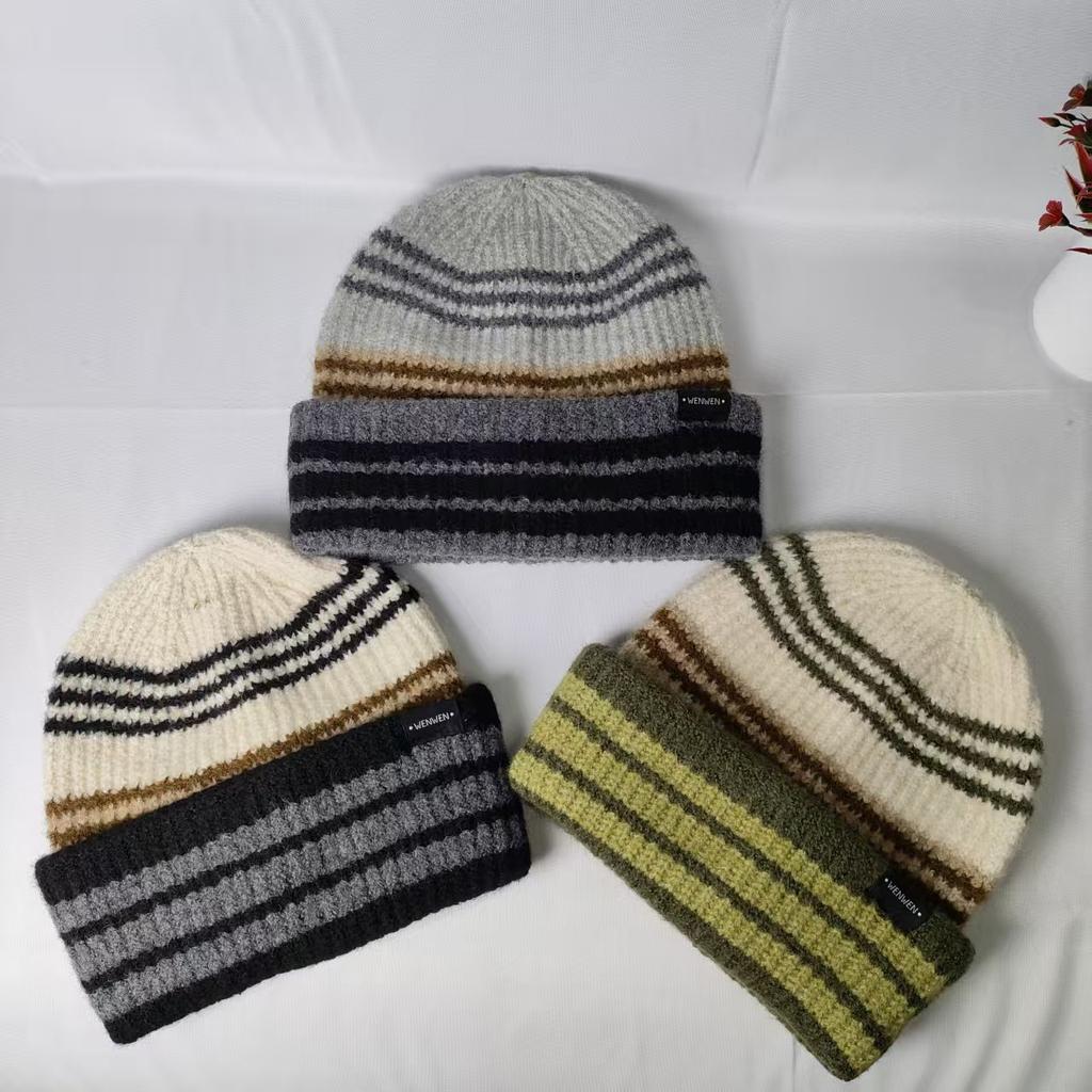 Autumn and winter age reduction casual ear protection wool hat trendy fashion versatile men and women Internet celebrities color striped knitted hat t