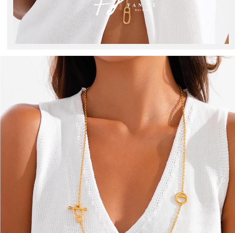 European & American Irregular Pig Nose OT Buckle Long Sweater Chain - High-End Stackable Stainless Steel Necklace for Women.