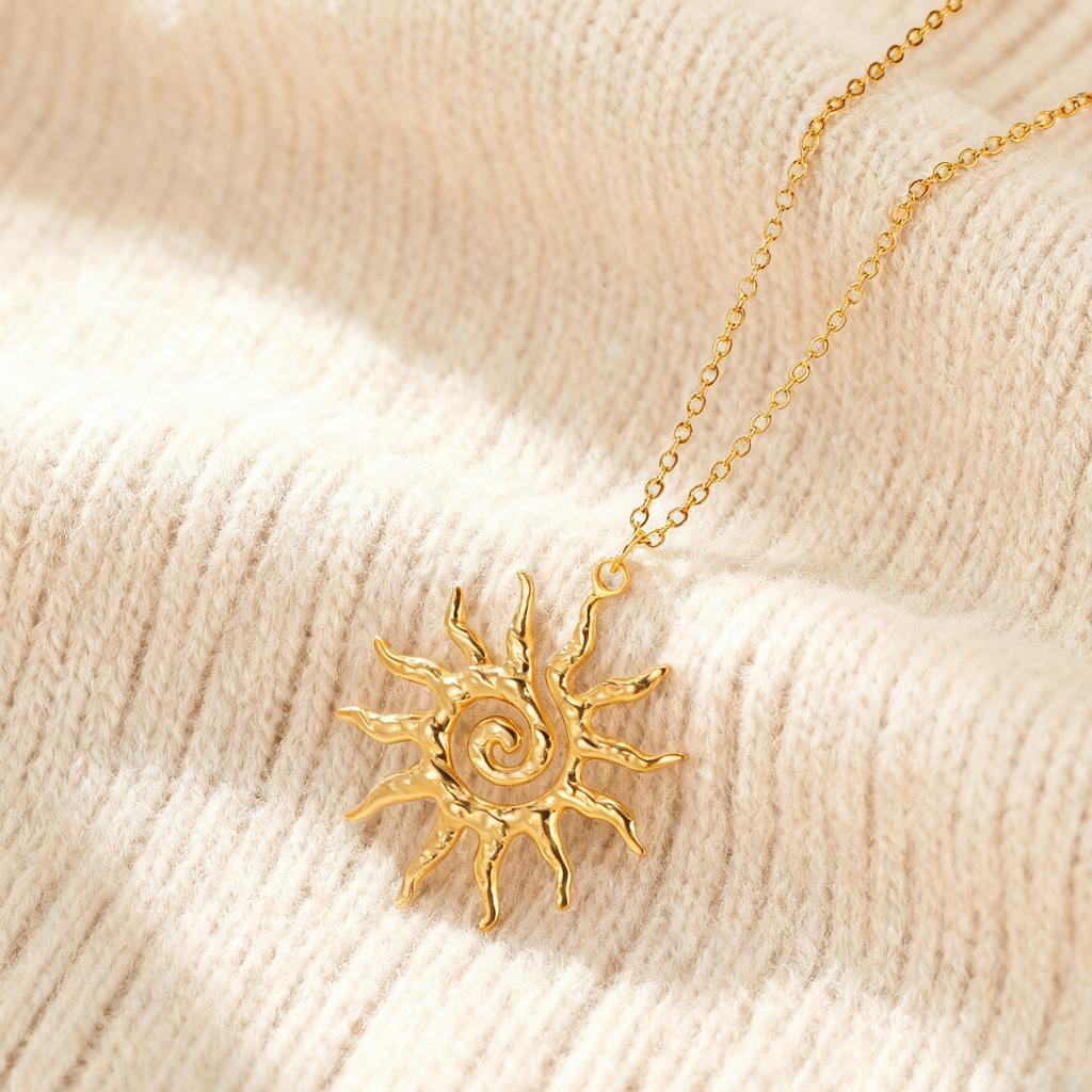 My Shape Stainless Steel Sun Pendant Necklaces for Women Men Vintage Gold Plated Choker Daily Jewelry Fashion Accessories Gifts