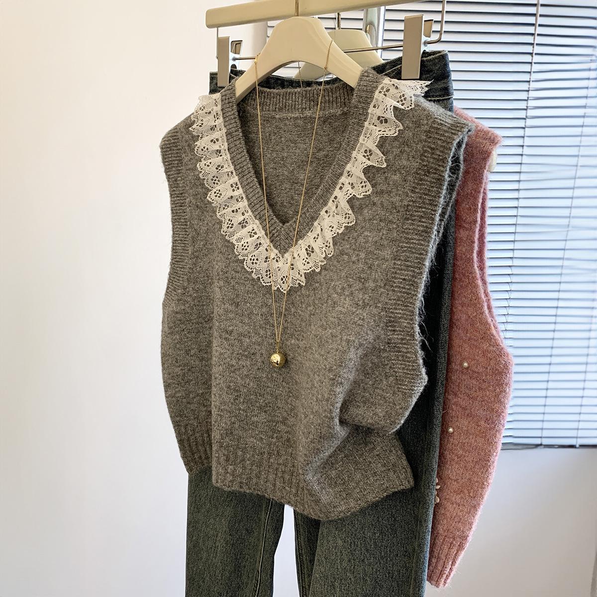 Women s Lace Trim V Neck Knit Vest Sleeveless Loose Fit Casual Sweater Vest S