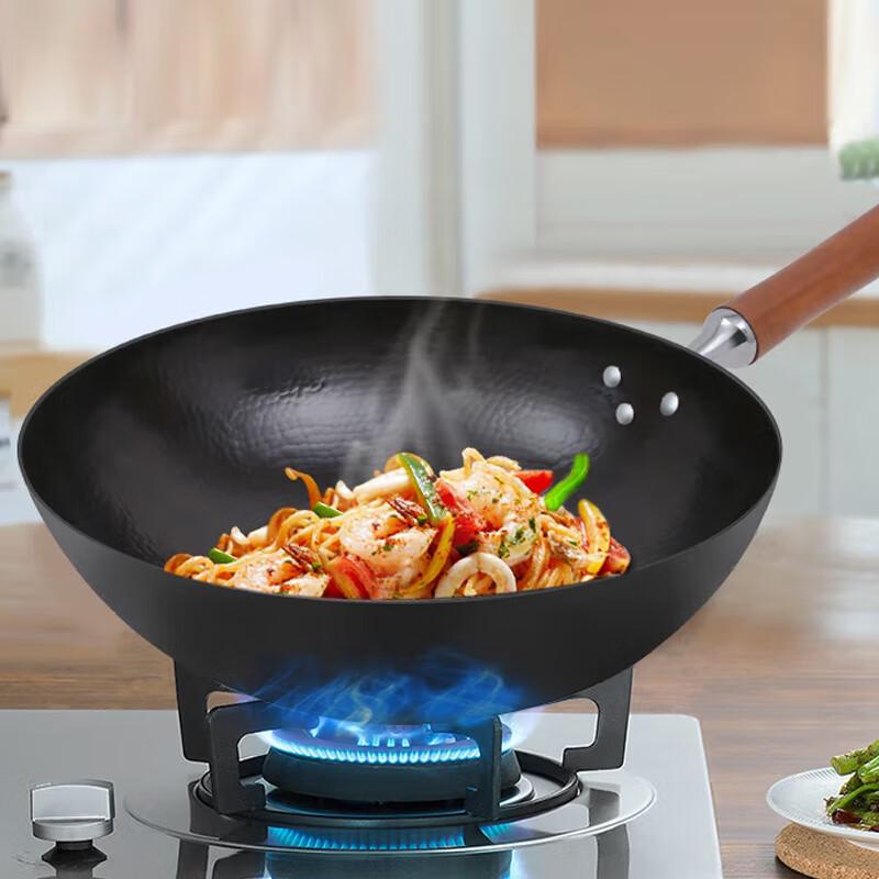 COOKER KING Hand-Hammered Non-Coated Iron Wok