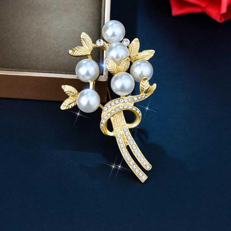 Beautiful Rose Flower Brooches Collection For Women Lady Elegant Flower Pin Summer Design Party Valentine Day Gift