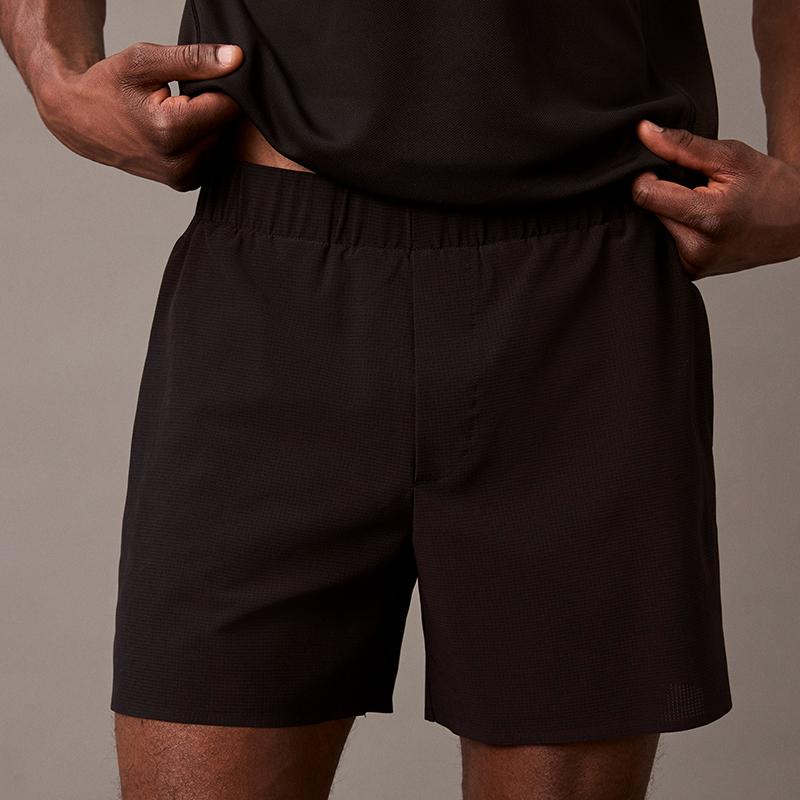 Calvin Klein Solid Versatile Simple Fashion Comfortable Casual Shorts Men shorts Space-Black GMS5S846