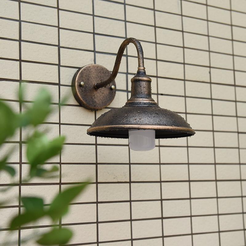 Vintage American Loft Wall Lamp With Iron Shade For Bar And Corridor Decor