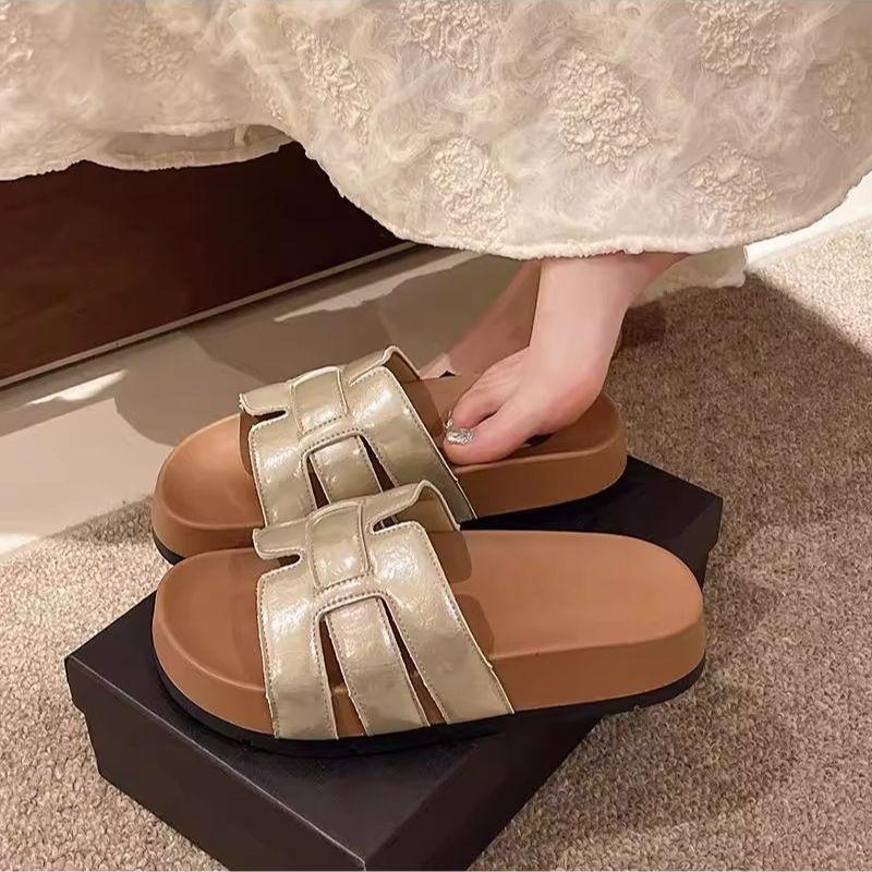 Internet celebrity soft bottom cool slippers women wear summer new with skirt flat bottom beach one word