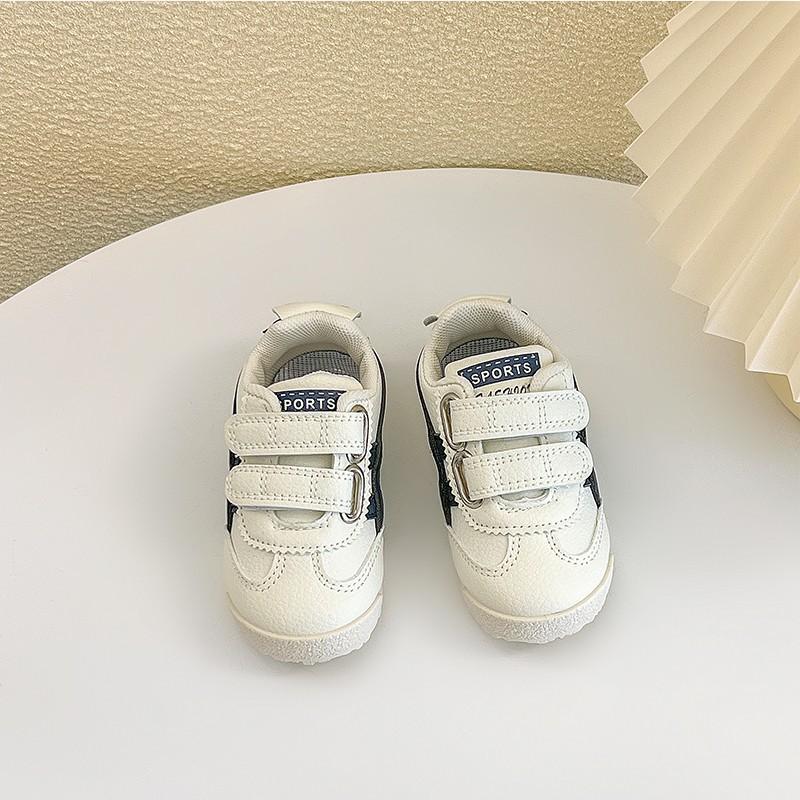 1 3-year-old Children's Board Shoes 2025 Spring Baby Toddler Shoes Boys' Casual Shoes Soft-soled Girls' Sports Shoes Tide