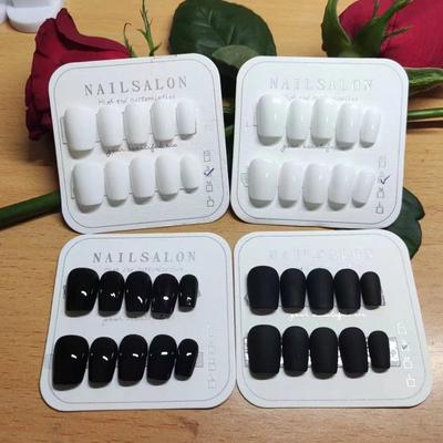 Volledig HANDGEMAAakte Kunstnagels Kunst Pure Kleur Mat Afwerking Zwart en Wit Ultiem Minimalistisch Ultra Kort Trapezium Fototherapie Nagels