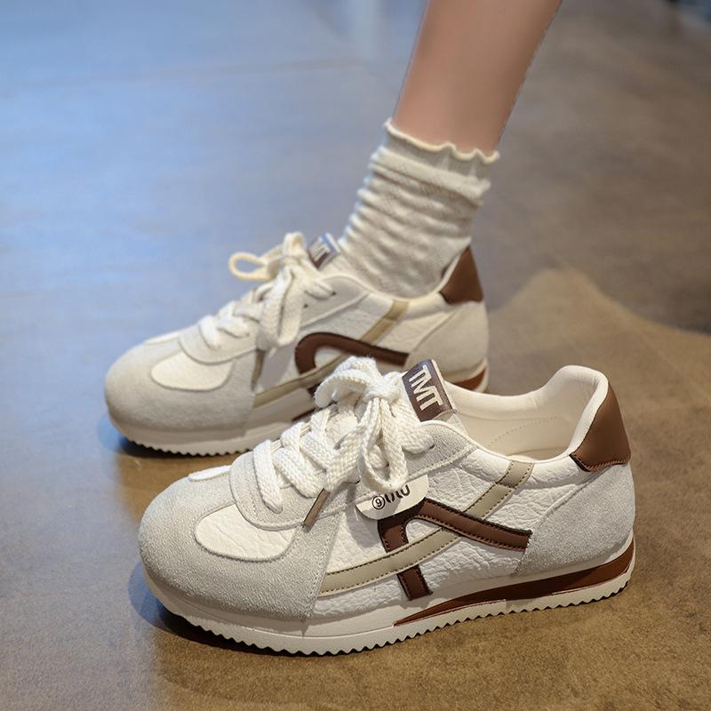 Shoes women's new autumn great-looking inner height-increasing sneakers with skirts fashionable leather