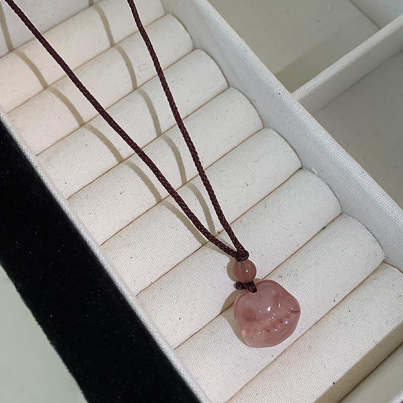 Retro Heart-shaped Bow Pendant Necklace for Women, New Chinese-style Zen-inspired Feather Peace Pendant