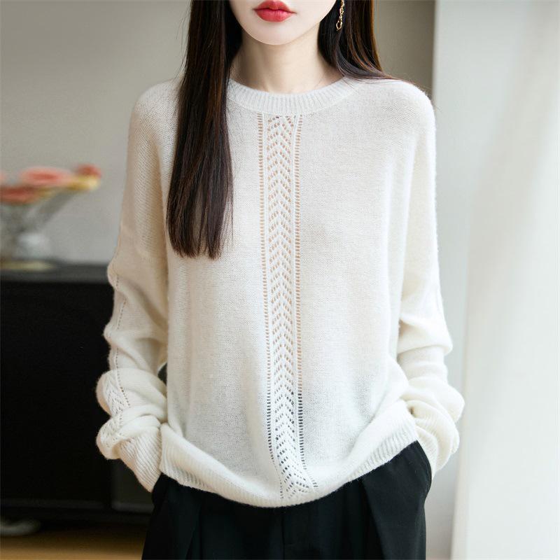 Trendy Wool Knit Hollow Sweater: Soft, Loose-Fit Round Neck for Autumn/Winter
