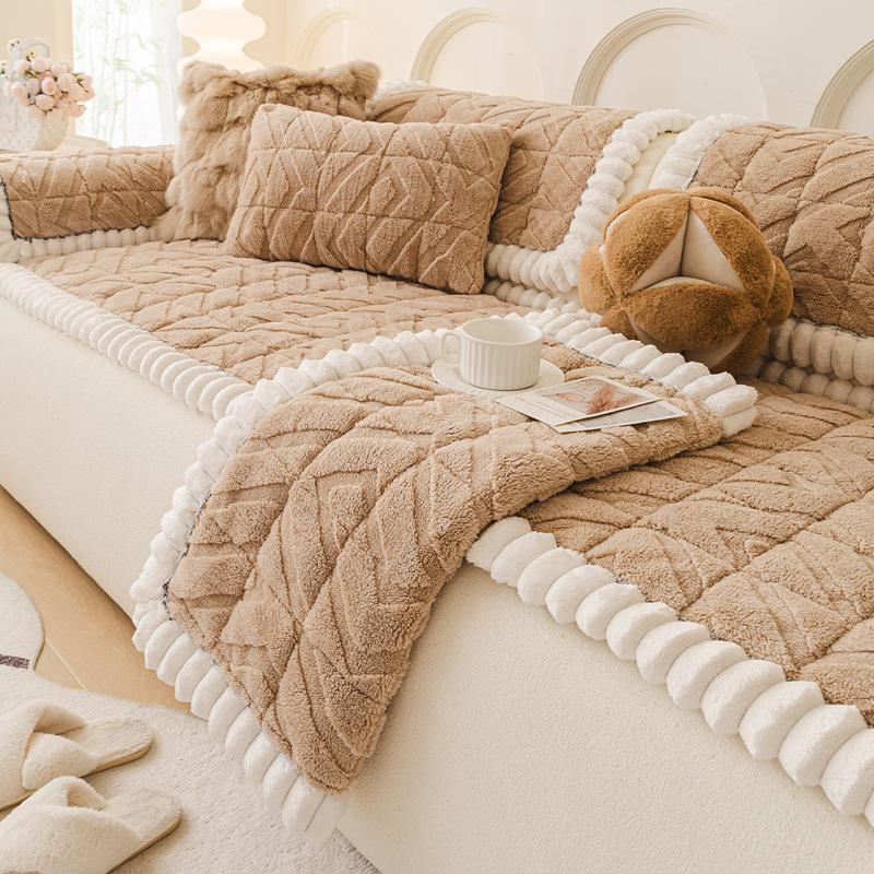2026 Autumn/Winter Plush, Non-Slip Sofa Cover & Thick Velvet Cushion for Leather Sofas