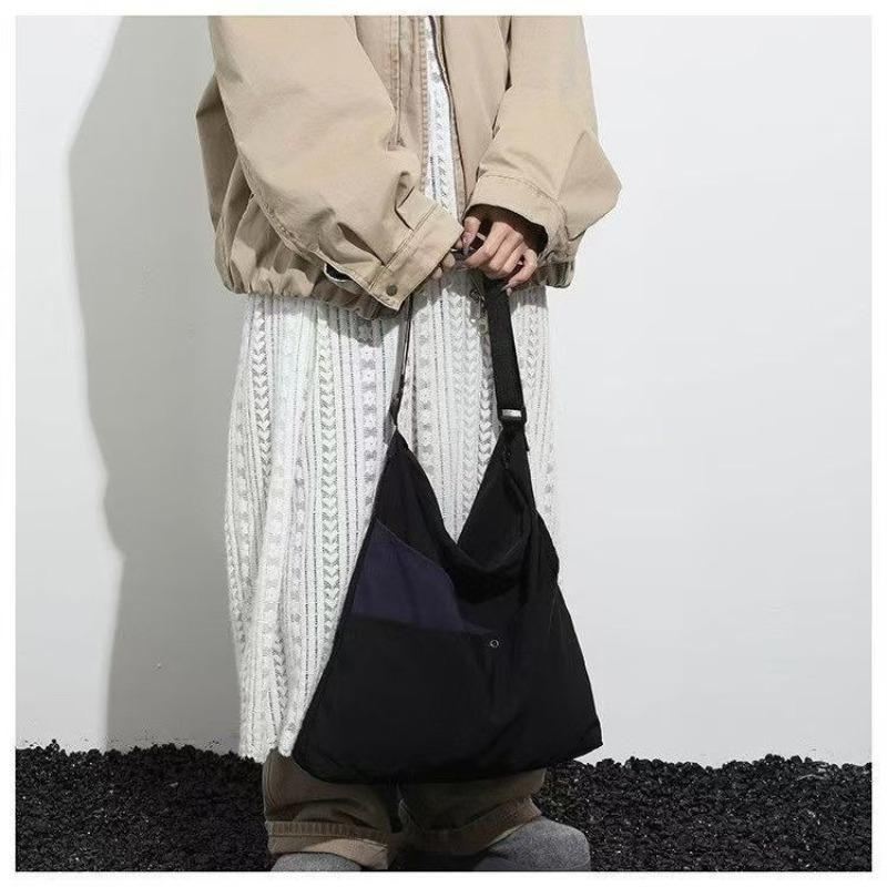 

U.Sage SS USAGE Shoulder Bag High Density Shrinkle Nylon Niche Lightweight Cycling Shoulder Bag length 42 height 40 width 7