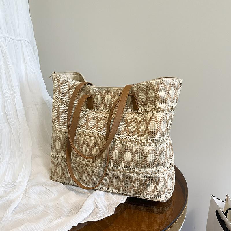 Splicing shoulder woven bag paper rope straw bag large capacity fashion beach bag casual women's bag