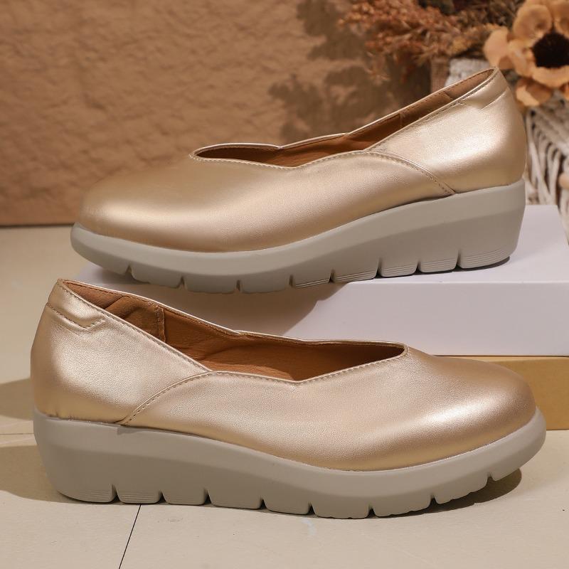 Fashion Platform Women Flats Shoes Fad Shallow New Trends Casual Sneaker 2025 Autumn Designer Classical Shoes Walking Mujer Zapatillas
