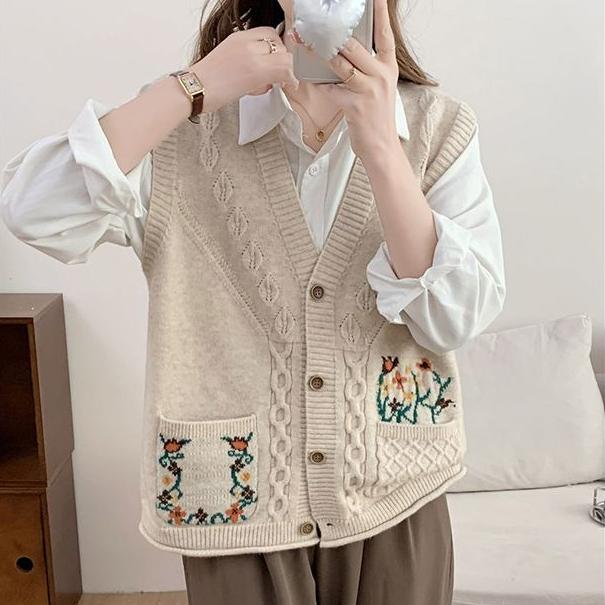 Spring Autumn Women's Knitted Cardigan Vest V-neck Embroidered Knitted Vest Loose Retro Knitted Sleeveless Top Outerwear.