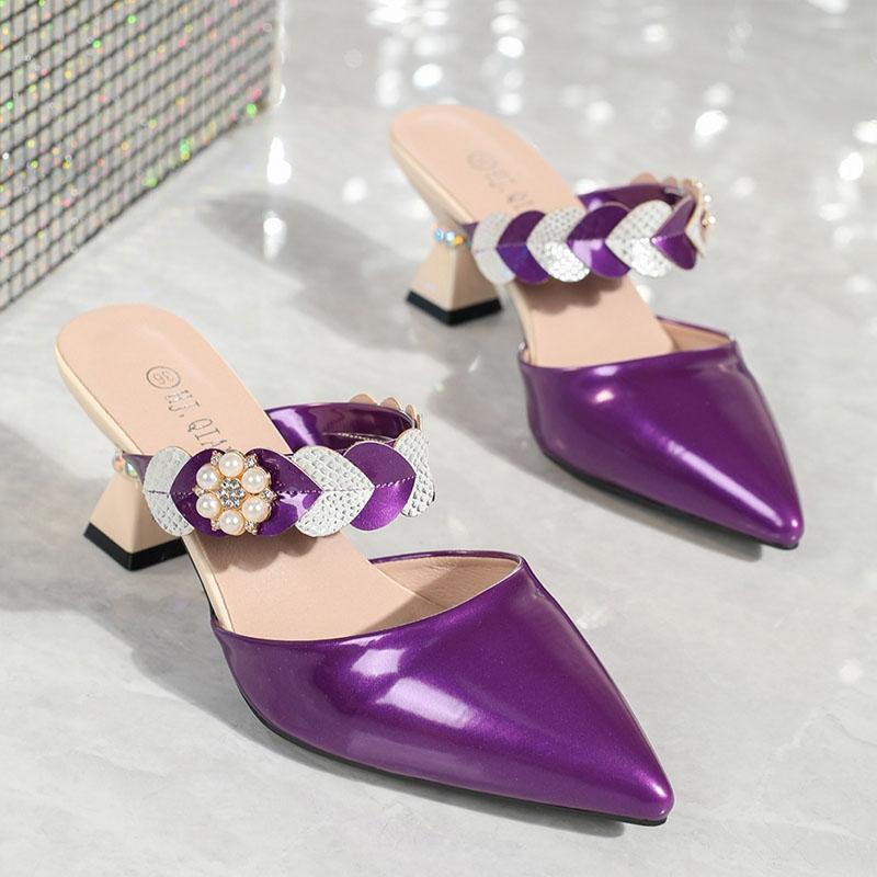 

Летние женские туфли на высоком каблуке, сексуальные туфли-шпильки с острым носком, стразы, жемчуг, туфли-лодочки с открытой пяткой, современные женские тапочки для отдыха на природе EUR 39 фиолетовый