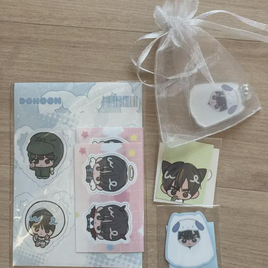 

Tours Tws Kim Do-hoon Yuuki s Sticker Keyring Certificate, Bi Gong Good Batch