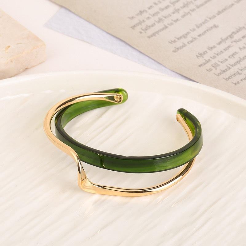 Braccialetti di conchiglie bianche Braccialetti di metallo piegati a bordo Braccialetti da mano da donna Braccialetti di apertura geometrici a forma di C Gioielli Regali