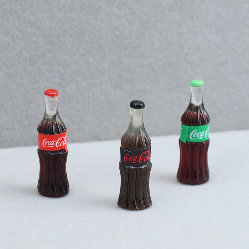Miniature 1:12 Dollhouse Resin Cola Drink Toy Food Ornament for BJD