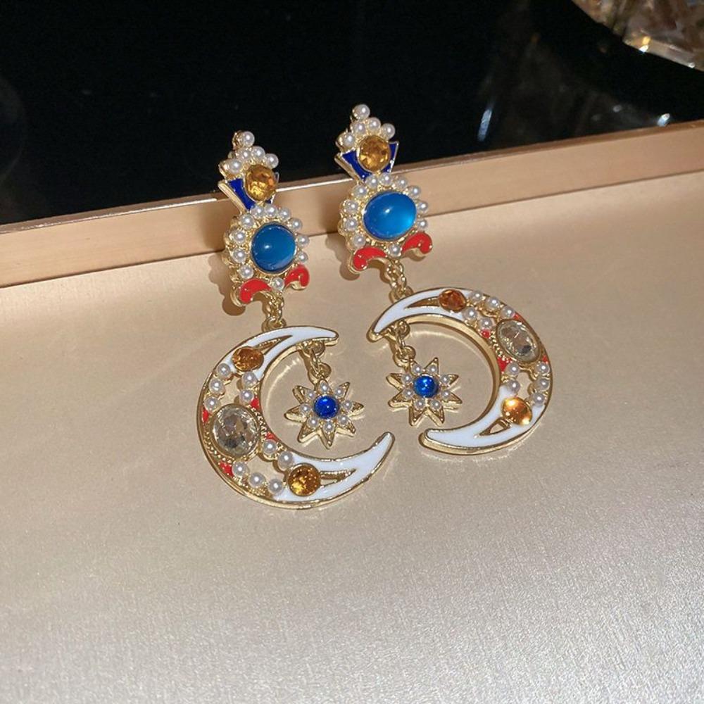 Light Luxury Star Pendant Earrings Ear Jewelry Moon Stud Earrings Vintage Earrings Women Female