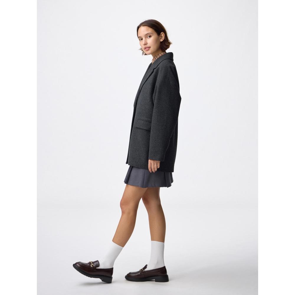 Gu Cozy Melton Half Coat Model