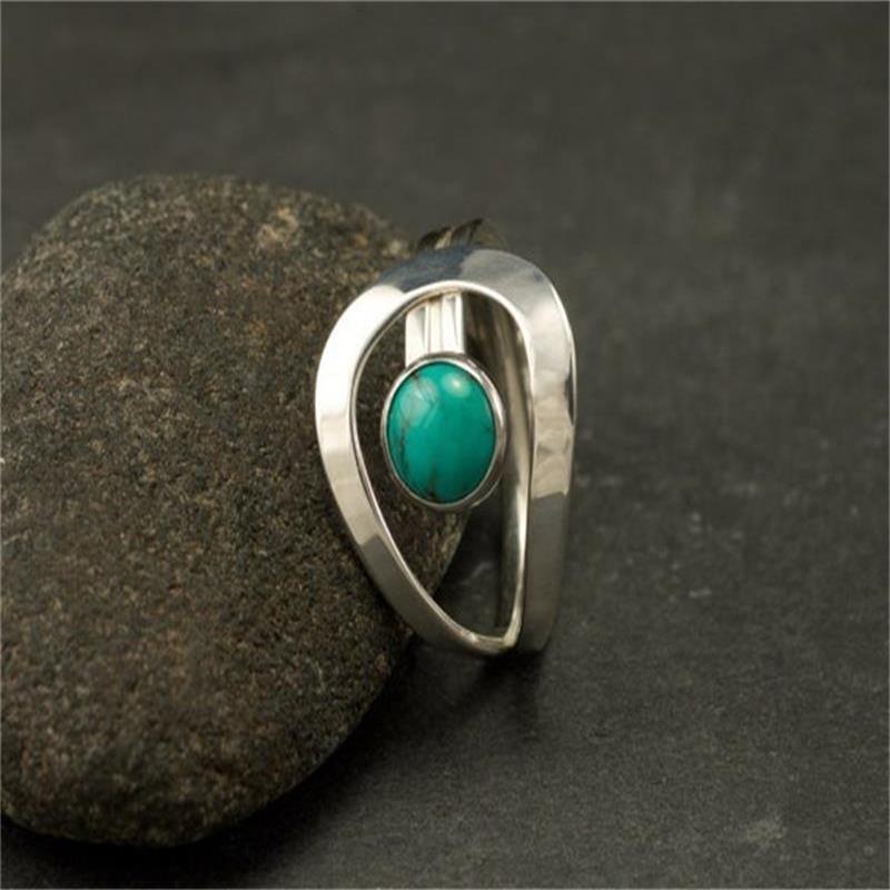 Huajie Women's Classic Loop Design Imitating Turquoise Inlay Rings Elegant Retro Female Copper Ring  Trendy