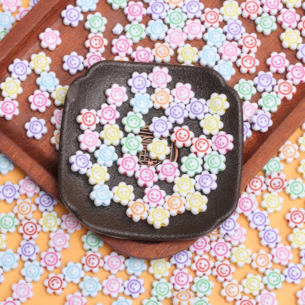 30 Stück 10mm Gemischte Farbe Blume Lächeln Lose Perlen Mode DIY Schmuckzubehör für Armbandherstellung