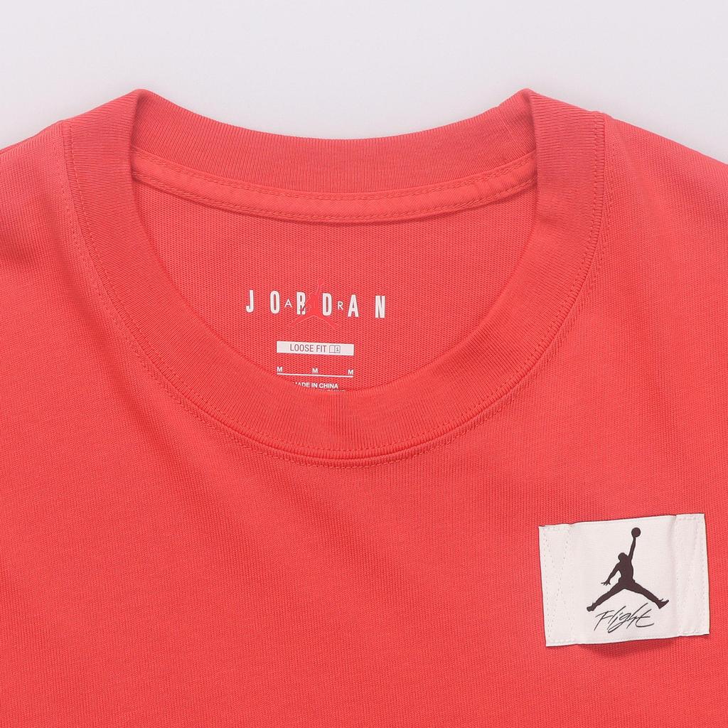 Jordan Flight Essentials Oversizedowa Koszulka z Krótkim Rękawem z Okrągłym Dekoltem i Naszywką z Logo dla Kobiet Koszulki Jaskrawoczerwona DD7058-605