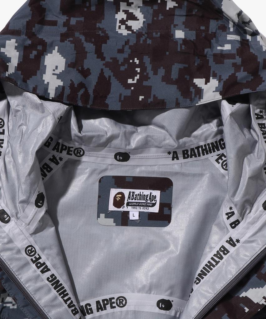 Bape Multi Pixel Camo Snowboard 2-Layer Jacket (M) Black