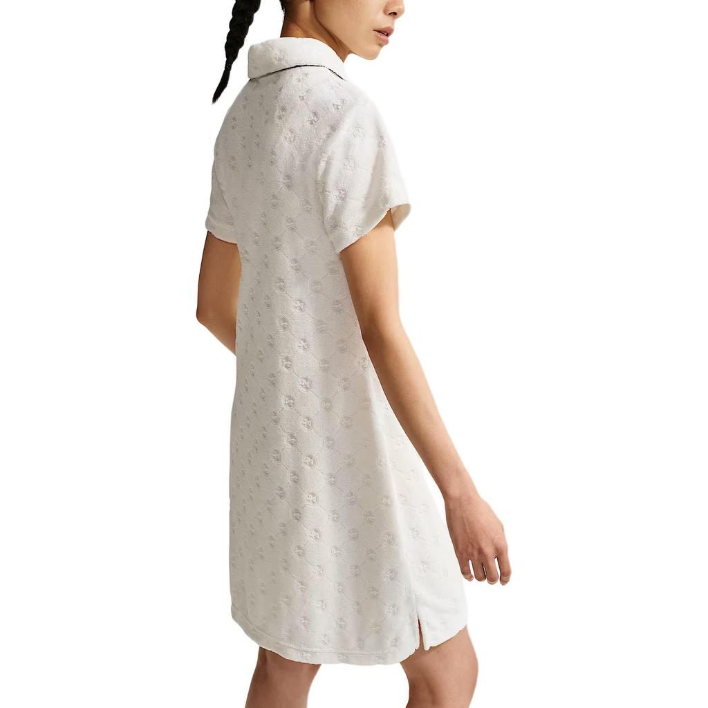 Nike Robe à manches courtes brodée décontractée et confortable pour femme II3977-133